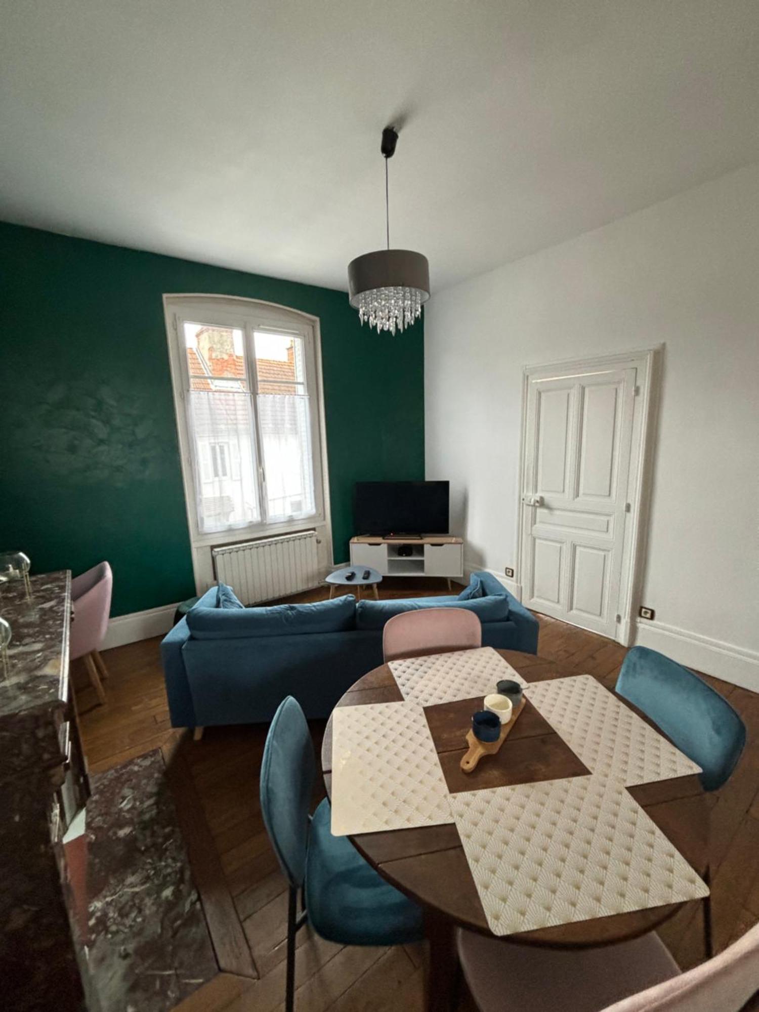 T3 Moulins Avec Garage Proche Gare Apartment Luaran gambar