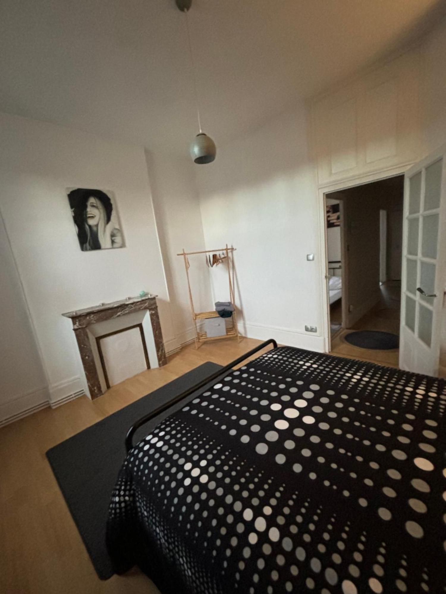 T3 Moulins Avec Garage Proche Gare Apartment Luaran gambar