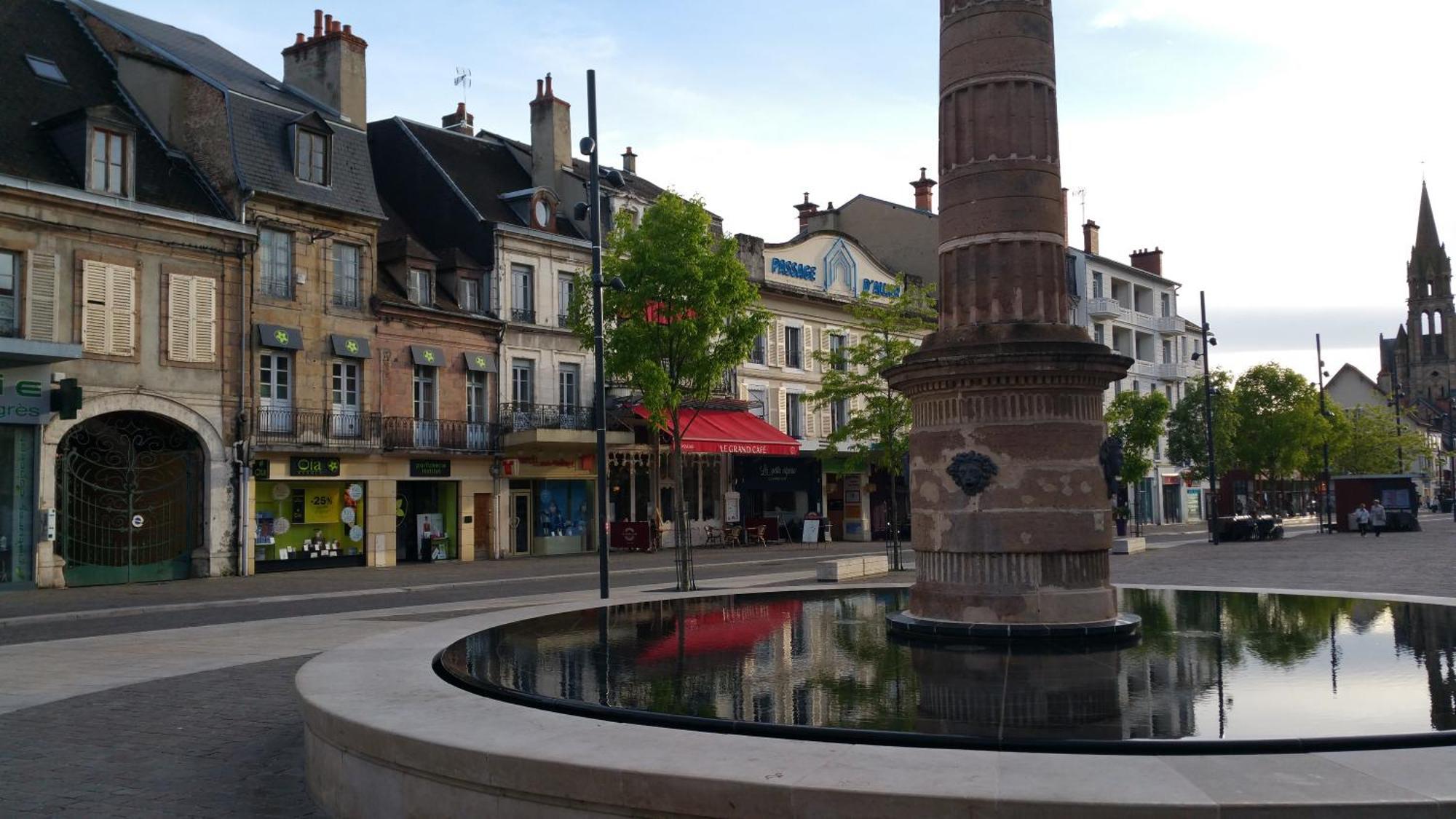 T3 Moulins Avec Garage Proche Gare Apartment Luaran gambar