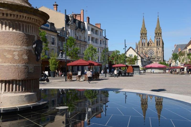 T3 Moulins Avec Garage Proche Gare Apartment Luaran gambar